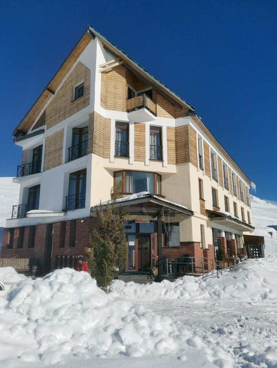 Hotel Rezohut Gudauri Exterior foto