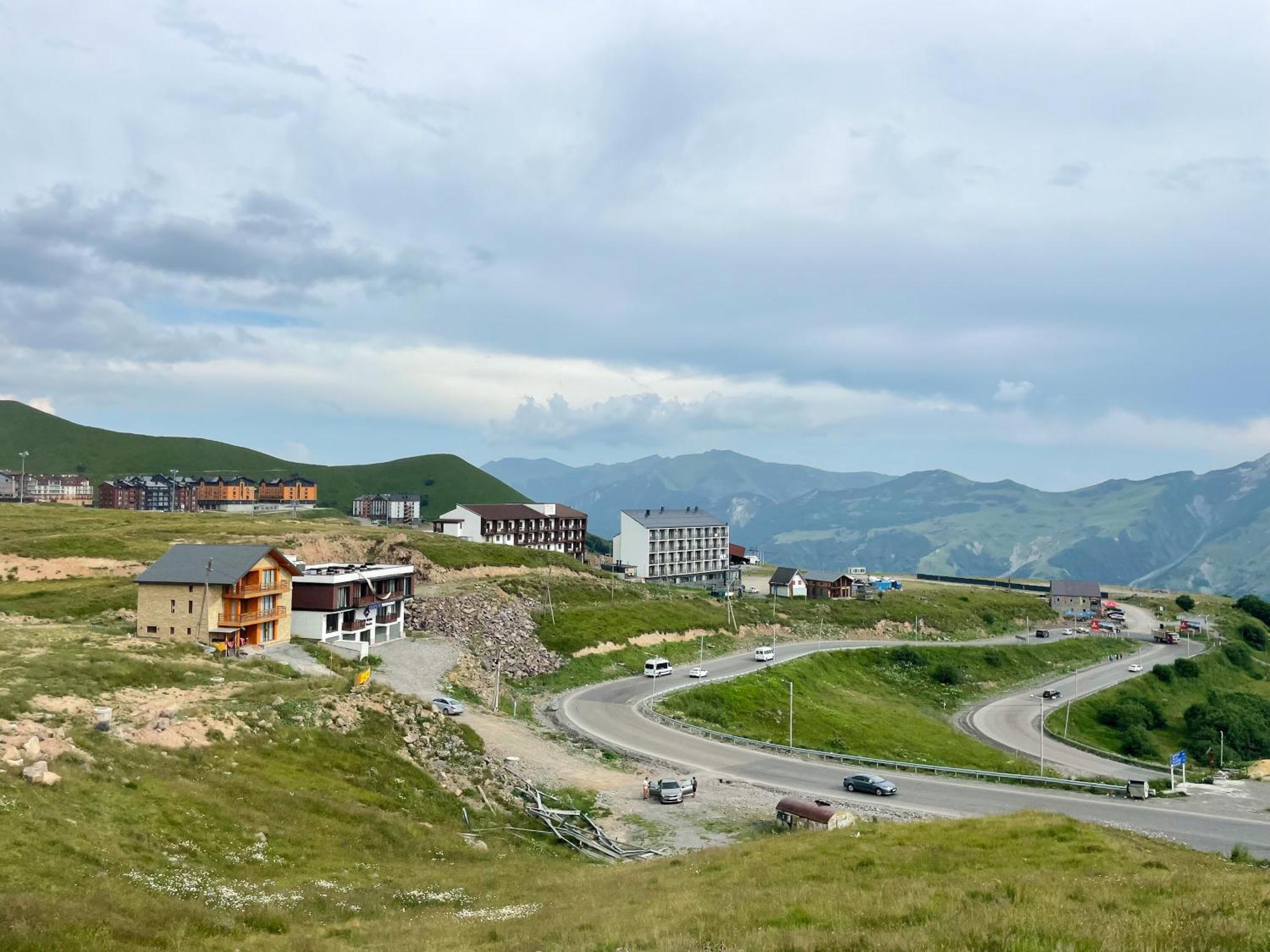Hotel Rezohut Gudauri Exterior foto